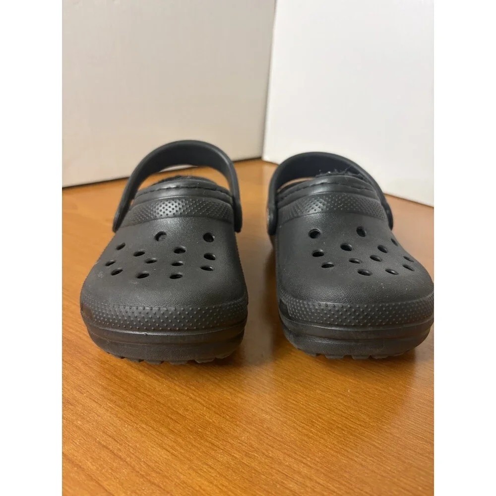 Croc Classic Lined Clogs Toddlers Size 6 Black Fleece Warm